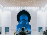تفسير حلم دخول المسجد دون صلاة للمتزوجة