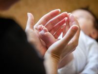 تفسير حلم ولادة طفل غير مكتمل النمو لابن سيرين