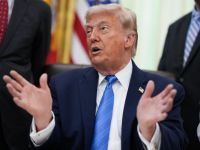 Trump threatens “very hard” strikes on Iran and hints at oil infrastructure takeover 