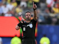 حكم مباراة الأردن والجزائر في كأس العالم 2026