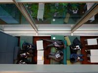 Journalists work in the corridors of the United Nations headquarters in New York City on September 25, 2018 during the annual general assembly. 
Ludovic MARIN / AFP