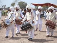 Traditional drumbeats and melodious shahnai are drowned out by thundering hoofs in the small Pakistani city of Tulamba, as riders pound down a dusty track seeking world record glory in the ancient sport of tent-pegging.

SS MIRZA / AFP