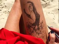 Randa Haddadin draws on her body for fun. (Facebook)