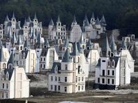 A photo shows hundreds of houses part of the Sarot Group's Burj Al Babas project  close to the town centre of Mudurnu in the Bolu northwestern region. 
Adem ALTAN / AFP