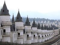 A photo shows hundreds of houses part of the Sarot Group's Burj Al Babas project  close to the town centre of Mudurnu in the Bolu northwestern region. 
Adem ALTAN / AFP