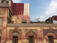 Fabrics drying from the roof tops in Lahore, Pakistan (Twitter)