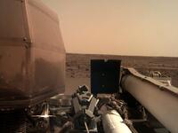 First photo taken by spacecraft InSight. (Twitter/@NASA)