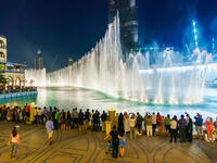 Dubai’s dancing fountain at the Dubai Mall continue to be popular with visitors to the UAE. (Shutterstock)