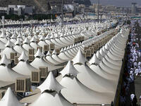 mina tent city mecca hajj pilgrims