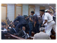 Hosni Mubarak court chaos
