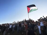 The Syrian side scuffle: Israel-annexed Golan issues forth a wave of Palestinian refugees seeking to mark the Nakba by a defiant show of protest near Druze town Majdal Shams. 2 killed by Israeli fiery response.