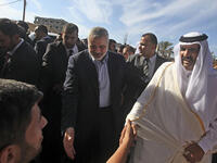 Qatar's Emir does Gaza in 2012
