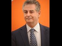 اتهم الجنرال فايز كرم وهو لبناني محسوب على تيار الجنرال ميشيل عون بالتعامل مع إسرائيل.