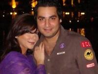 Assalah Nasri – sibling loyalty is dead as the brother and sister of this celeb throw in their lot with the people: They both yried to cast doubt on what she had said or intended, but claimed that she is no longer “their sister” if it was true that she supported the revolution.