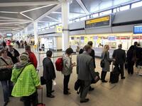 Arabs abroad don't queue or stand behind yellow lines