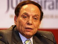 Adel Imam keeps mum about Assad