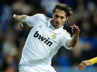 الجناح التركي حميد آلتينتوب: تعاقد ريال مدريد معه في مايو 2011، وشارك كأساسي للمرة الأولى في يناير 2012 بعدما رفض مورينيو منحه الفرص للمشاركة ليمضي معظم فترات الموسم حبيس دكة البدلاء.