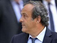 ميشيل بلاتيني: رئيس الاتحاد الأوروبي لكرة القدم (يويفا) الموقوف عن العمل بسبب دفعة مالية بقيمة مليوني دولار من رئيس فيفا السابق جوزيف بلاتر، طلب خدمات مكتب موساك فونسيكا لمساعدته في إدارة شركة أوفشور أسسها في باناما عام 2007.