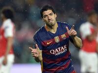 المهاجم الأوروغوياني لويس سواريز (برشلونة): يتقاضى 23 مليون دولار سنوياً من بينها راتب سنوي بقيمة 18 مليون دولار.