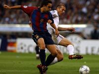 ذهاب نصف نهائي نسخة 2002 (برشلونة 0-2 ريال مدريد): سقط البارسا على أرضه بهدفي زين الدين زيدان وستيف ماكمانمان في موسم أنهاء الريال بالتتويج باللقب في مواجهة كانت الأولى بين الغريمين ضمن البطولة منذ 1960.