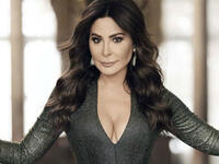 The new albums cover and booklet pictures seems to suit the albums songs mood