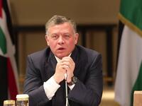 الملك عبدالله التاني ملك المملكة الاردنية الهاشمية تولى العرش عام 1999 وقام بانجازات عديدة منذ توليه العرش. وله الكثير من الاهتمامات الرياضية، فعرف عنه حب المغامرة ومن هواياته  القفز بالمظلات، وسباق السيارات والغوص.