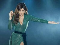 The new albums cover and booklet pictures seems to suit the albums songs mood