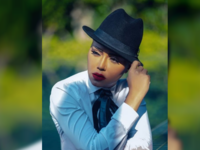 Rania did not appear wearing a swimsuit in the new photos