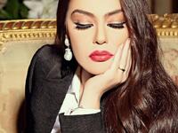 الفنانات غردن لعودتها: منى زكي: "إني أصحى على خبر رجوع الديفا، إلى العالم العربي مفتقدها من سنين، ده أحلى خبر سمعته من مدة". صابرين: "حبيبتي هتنوري بنورك حياتنا الفنية وحشتينا بجد". آيتن عامر: "كل مصر بتحبك ومستنياكي أنت الأفضل على الإطلاق".
