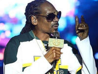 Snoopdogg never did explain when and why he converted to Islam