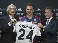 الجناح الروسي دينيس تشيريشيف (25 عاماً): انتقل من ريال مدريد إلى فالنسيا على سبيل الإعارة