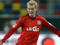 الجناح الألماني جوليان براندت (باير ليفركوزن): يبلغ من العمر 19 عاماً، تألق رفقة ليفركوزن ومنتخب بلاده للشباب، لدرجة دفعت محللين رياضيين للمطالبة بمشاركة في يورو 2016، شارك في 50 مباراة ضمن البوندسليغا، يعد أساسياُ منذ عامع الـ 17 رفقة منتخب ألمانيا تحت 21 عاماً.