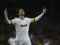 البرازيلي ريكاردو كاكا (ريال مدريد) - عائدات عام 2012: 15.5 مليون دولار، القيمة الصافية لثروته: 100 مليون دولار.