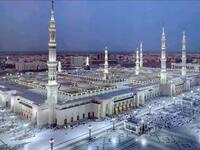 المرتبة الثانية المسجد النبوي الشريف أحد أكبر المساجد في العالم وثاني أقدس موقع في الإسلام وهو المسجد الذي بناه الرسول محمد عليه السلام في المدينة المنورة ويحتضن المسجد مئات الالاف من المسلمين من شتى انحاء العالم والزوار والمعتمرين خلال شهر رمضان المبارك.