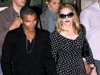 ملكة البوب الأميركية مادونا (52 عاماً) ارتبطت براقص ال«بريك دانس» الشاب الفرنسي المسلم من أصل جزائري إبراهيم زيبات(24 عاماً).