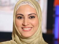 منى عبد الحميد أبو سليمان إعلامية سعودية. وهي أول مذيعة سعودية تظهر على الفضائيات العربية من خلال شاشة ام بي سي كمقدمة في برنامج كلام نواعم, وإختارت سفيرة للنوايا الحسنة للأمم المتحدة في السعودية. حاصلة على شهادة الدكتوراة في الأدب الإنجليزي.