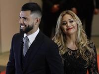 مهاجم مانشستر سيتي سيرجيو أجويرو وصديقته كارينا تيجيدا
