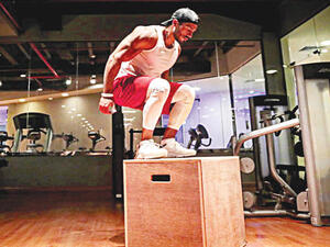 The holy month of Ramadan is the perfect time to get into shape. Photos show clockwise from top: Sohaib Mubarak, Rayan Bashawri, Mashael Fagerah and Reham Kamal. (Photos/Supplied)