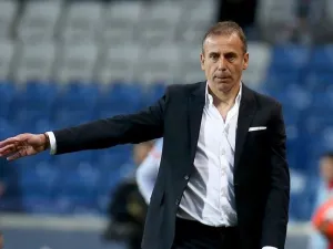 Club signs 3-year contract with Avci, who was with Basaksehir for five seasons