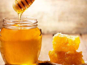عسل النحل له تاريخ طويل من الاستخدام العلاجي لما يتميز به من خواص مضادة للبكتيريا 