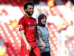 محمد صلاح وزوجته