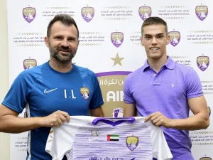 Al Ain's coach Ivan Leko (left) with Andrija Radovanovic (Photo: Twitter)