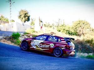 العطية يتألق