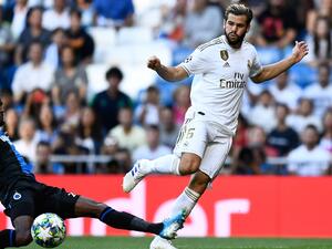 ناتشو فيرنانديز (يمين)