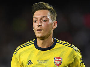 The former Gunners defender has questioned the effort being put in by the German playmaker and told him to stop making excuses for being overlooked