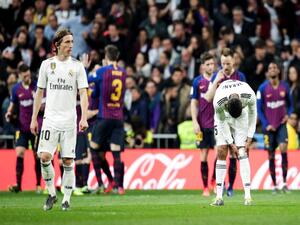 من مواجهة سابقة بين العملاقين