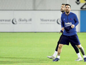 ميسي خلال تدريبات برشلونة