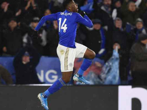 إيهياناتشو يحتفل بهدفه