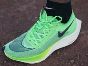 أحذية نايكي المتطورة تحت المجهر