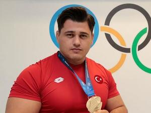 Human life is more important than anything, says Olympic silver medalist Riza Kayaalp (Photo: AA)